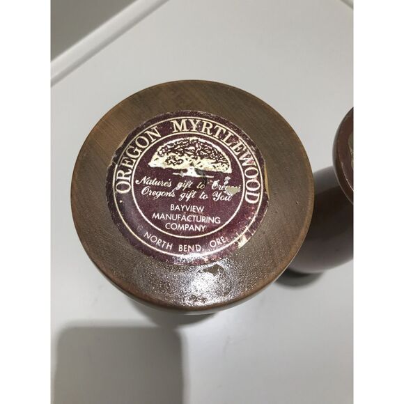 Myrtle wood: Vases; Bayview Manufacturing Company & Middle Fork Myrtle Wood Co. - Picture 2 of 3